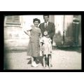 Famiglia di profughi giuliano-dalmati nel campo di Monza