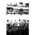 Bambini profughi giocano nel cantiere della scuola Niccol Tommaseo del Villaggio Dalmazia, Novara, 1957